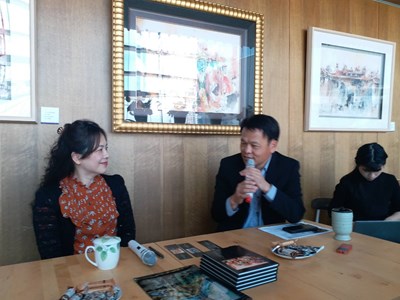 丘璦珍老師與主委