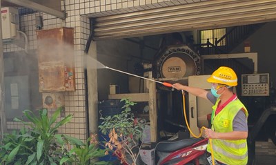 清消人員勤防疫   中市首推榮耀勳章激勵士氣1