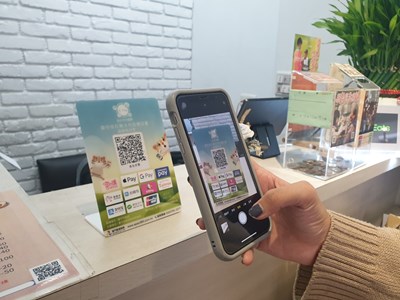 行動支付除能減少民眾及店家現金交易產生的病毒傳播風險，還能安心購物享優惠、省荷