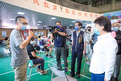 民眾稱讚快打站動線很好、井然有序