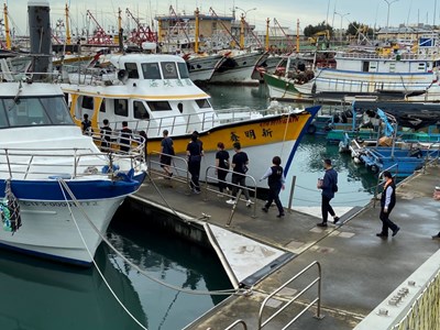 台中市第2場次聯合海葬乘船出海