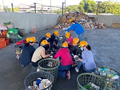 「小小清潔隊員」課程 體驗第一線清潔隊員工作的辛勞