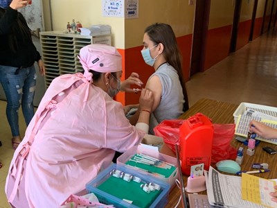 中市揪團接種疫苗反映熱烈 週末擴大百貨賣場開放施打