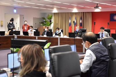 副市長令狐榮達召開物價監控會議