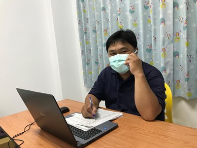 西屯公所確診蘇里幹事居家照護持續關懷確診市民受肯定