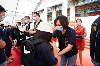 為青年加冠祈福 中市學子體驗三加禮「轉大人」